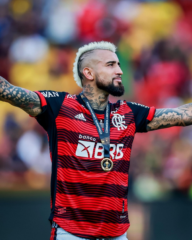 关于南美球员们在自由杯半决赛中发挥稳定的信息