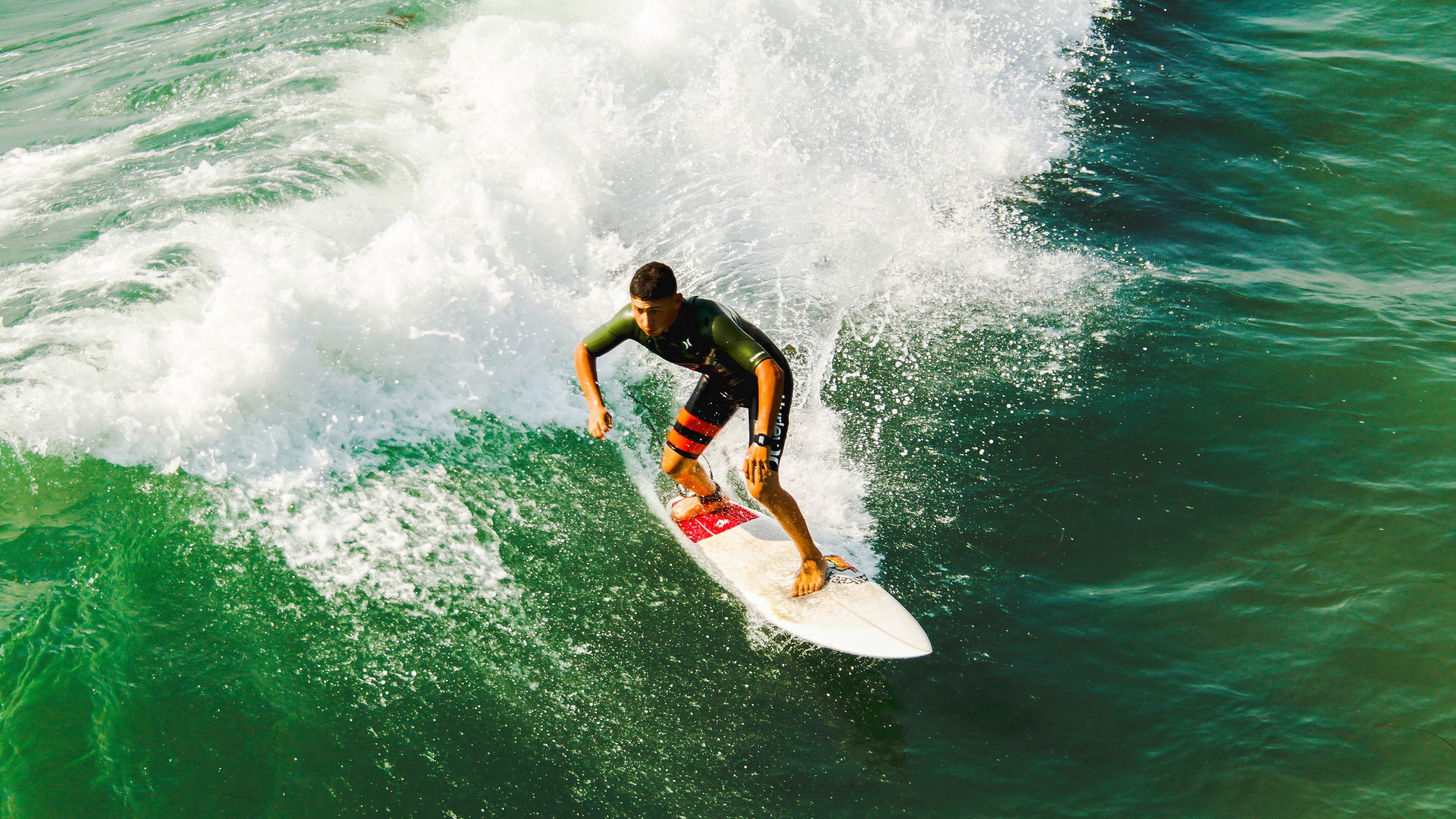 德甲争冠战之夜，布克关键战不手软